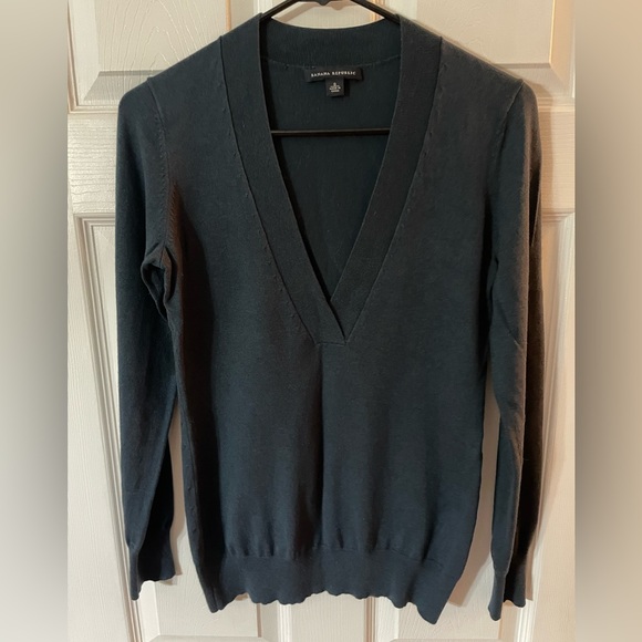 Banana Republic Sweaters - Banana Republic Sweater